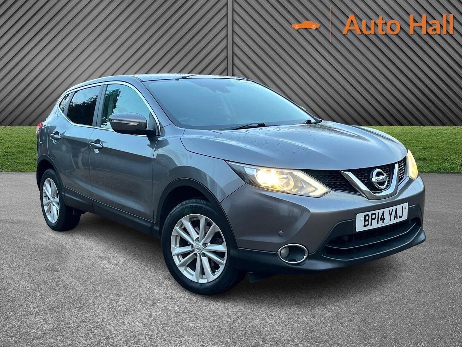 Used Nissan Qashqai 2014 for sale - 76837091: Photo 1