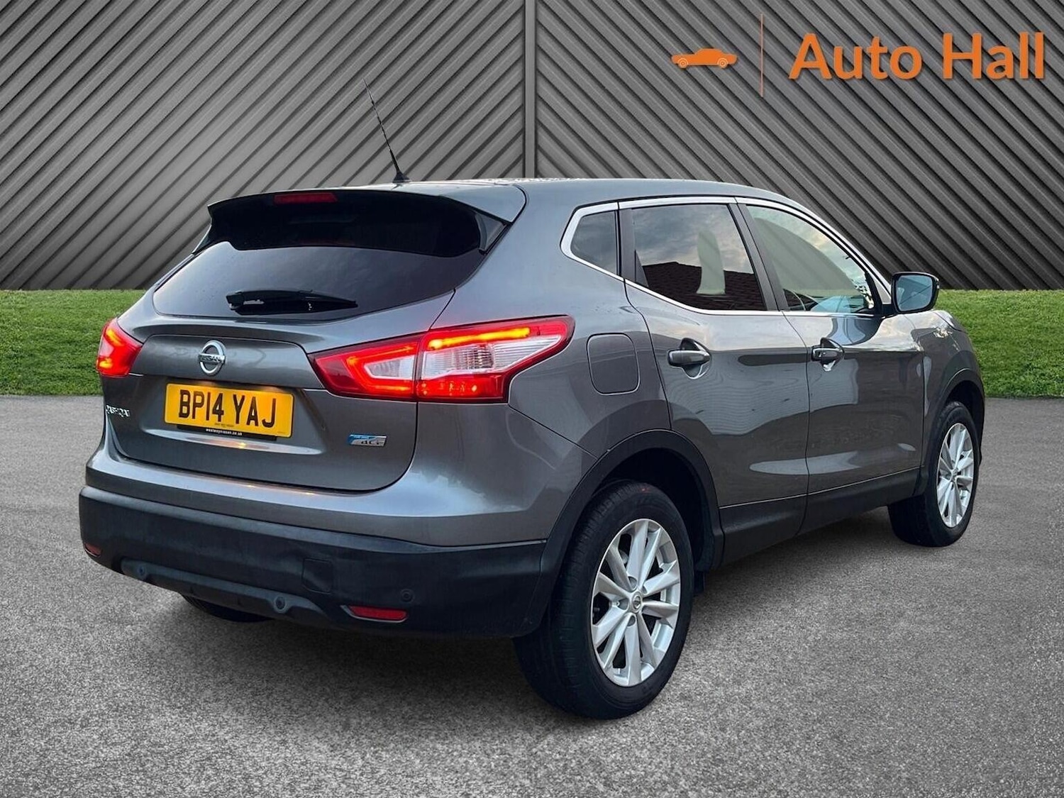 Used Nissan Qashqai 2014 for sale - 76837091: Photo 11