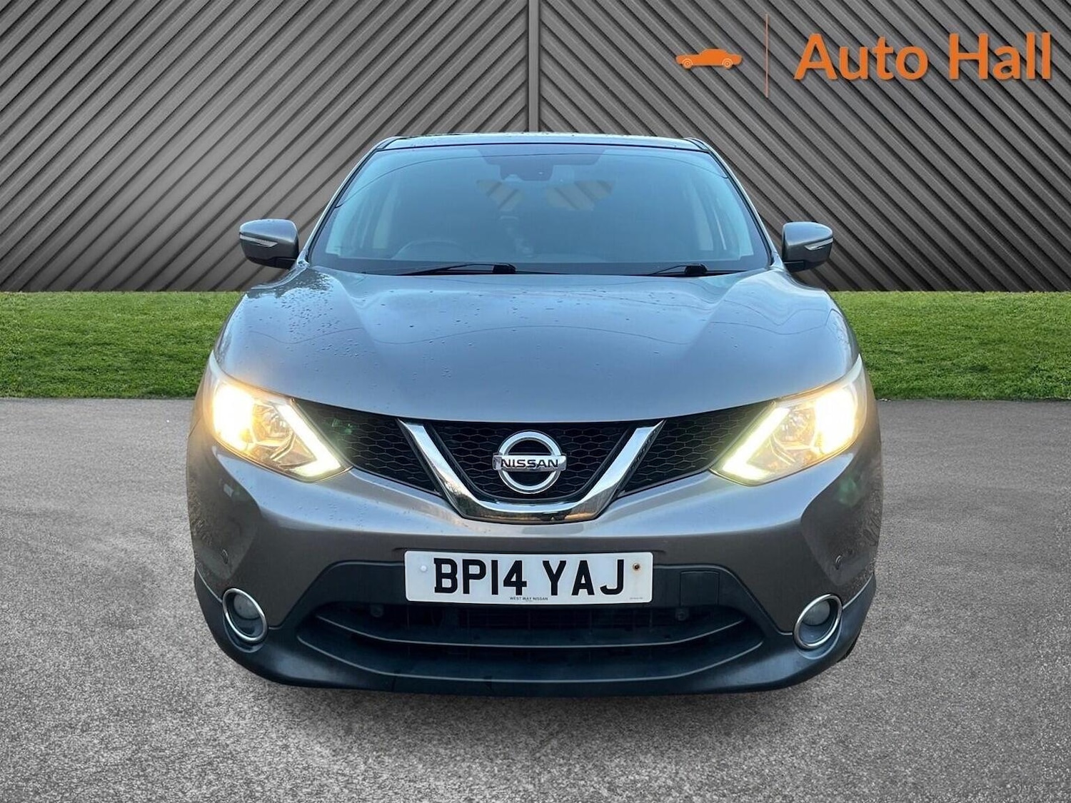 Used Nissan Qashqai 2014 for sale - 76837091: Photo 2