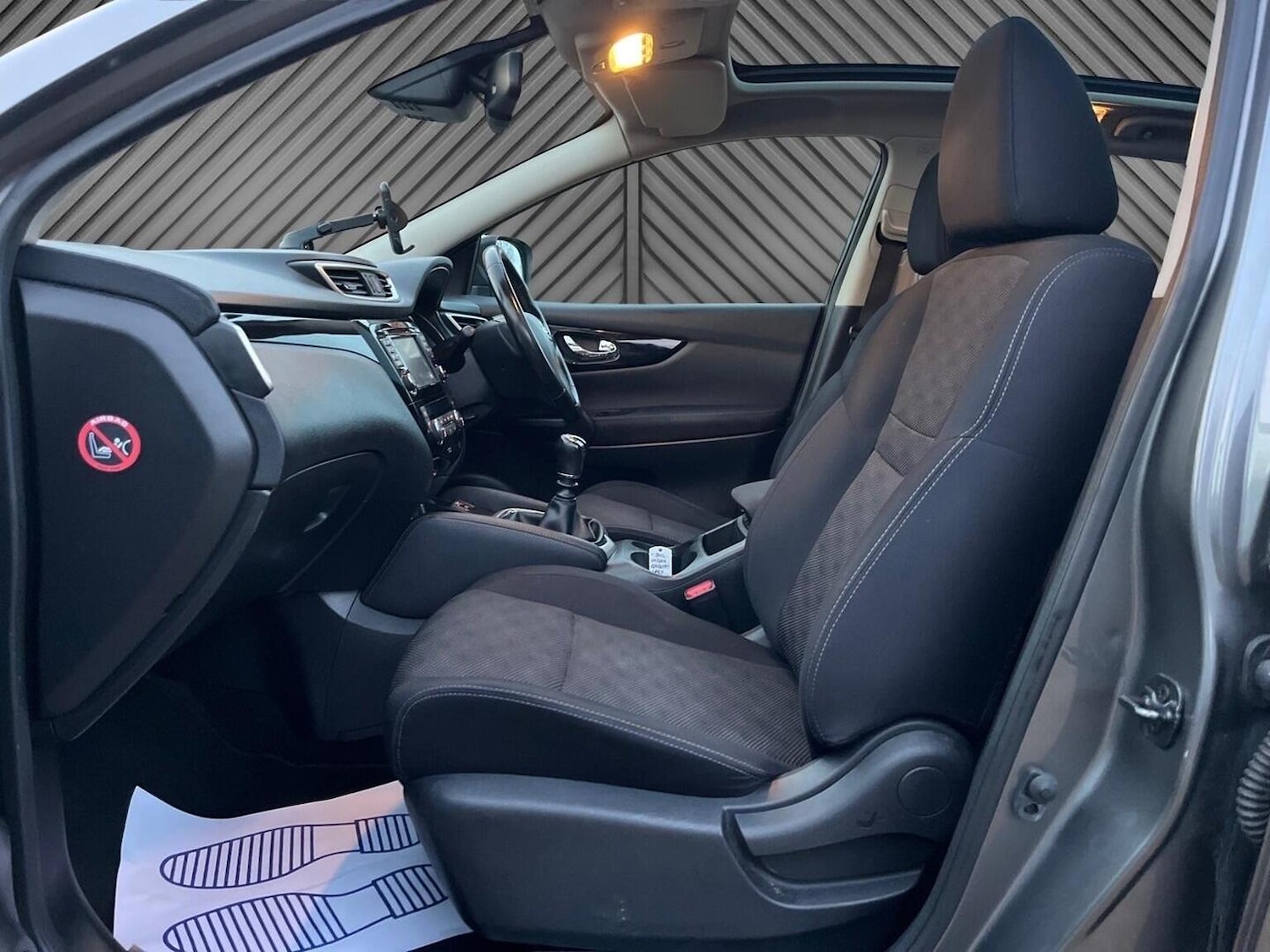 Used Nissan Qashqai 2014 for sale - 76837091: Photo 30