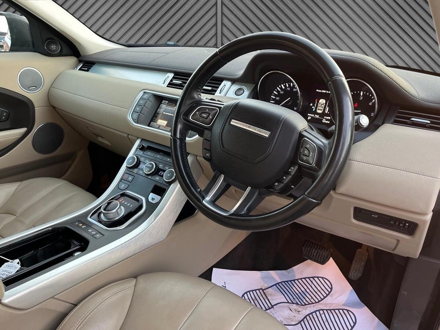 Used Land Rover Range Rover Evoque 2015 for sale - 76935358: Photo 13