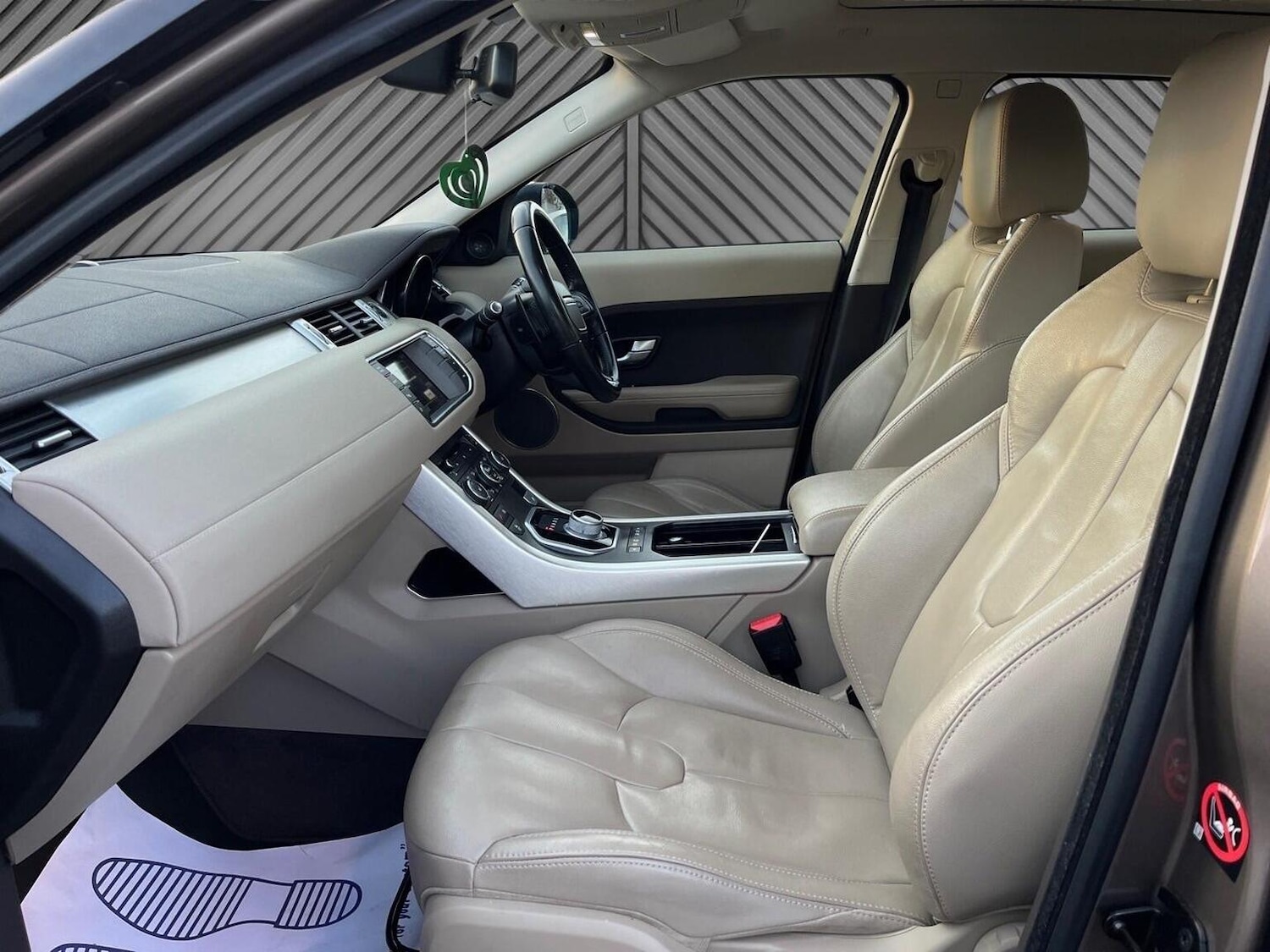 Used Land Rover Range Rover Evoque 2015 for sale - 76935358: Photo 31