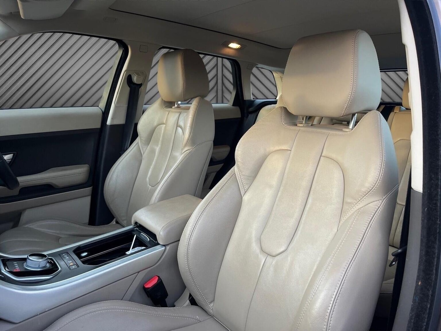 Used Land Rover Range Rover Evoque 2015 for sale - 76935358: Photo 32