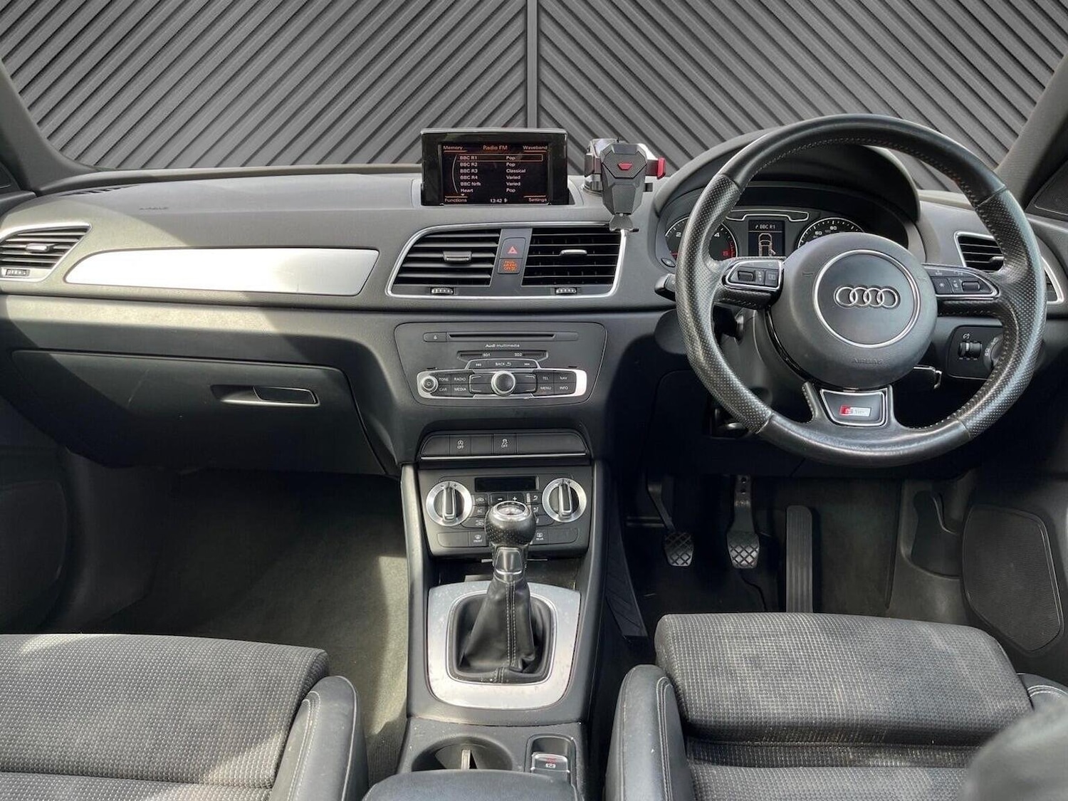 Used Audi Q3 2012 for sale - 76793268: Photo 14