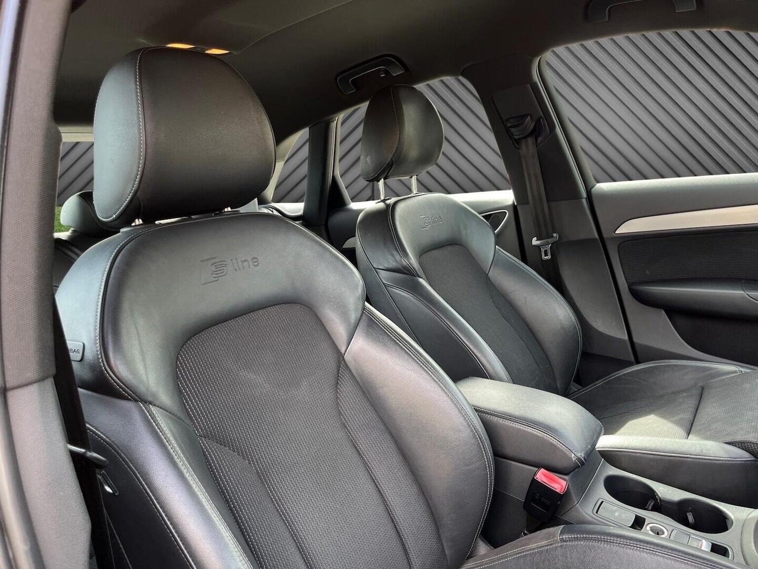 Used Audi Q3 2012 for sale - 76793268: Photo 16