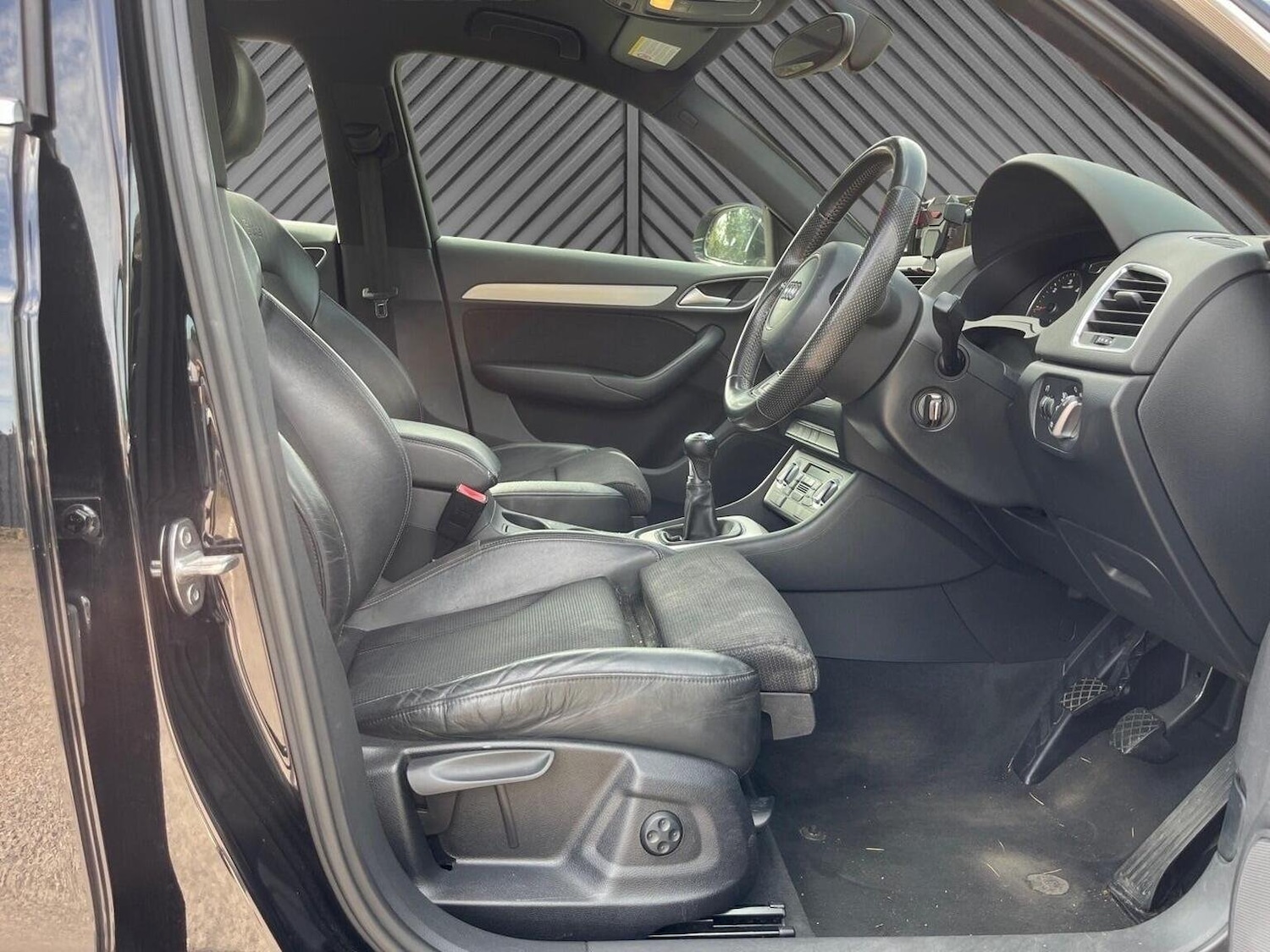 Used Audi Q3 2012 for sale - 76793268: Photo 17