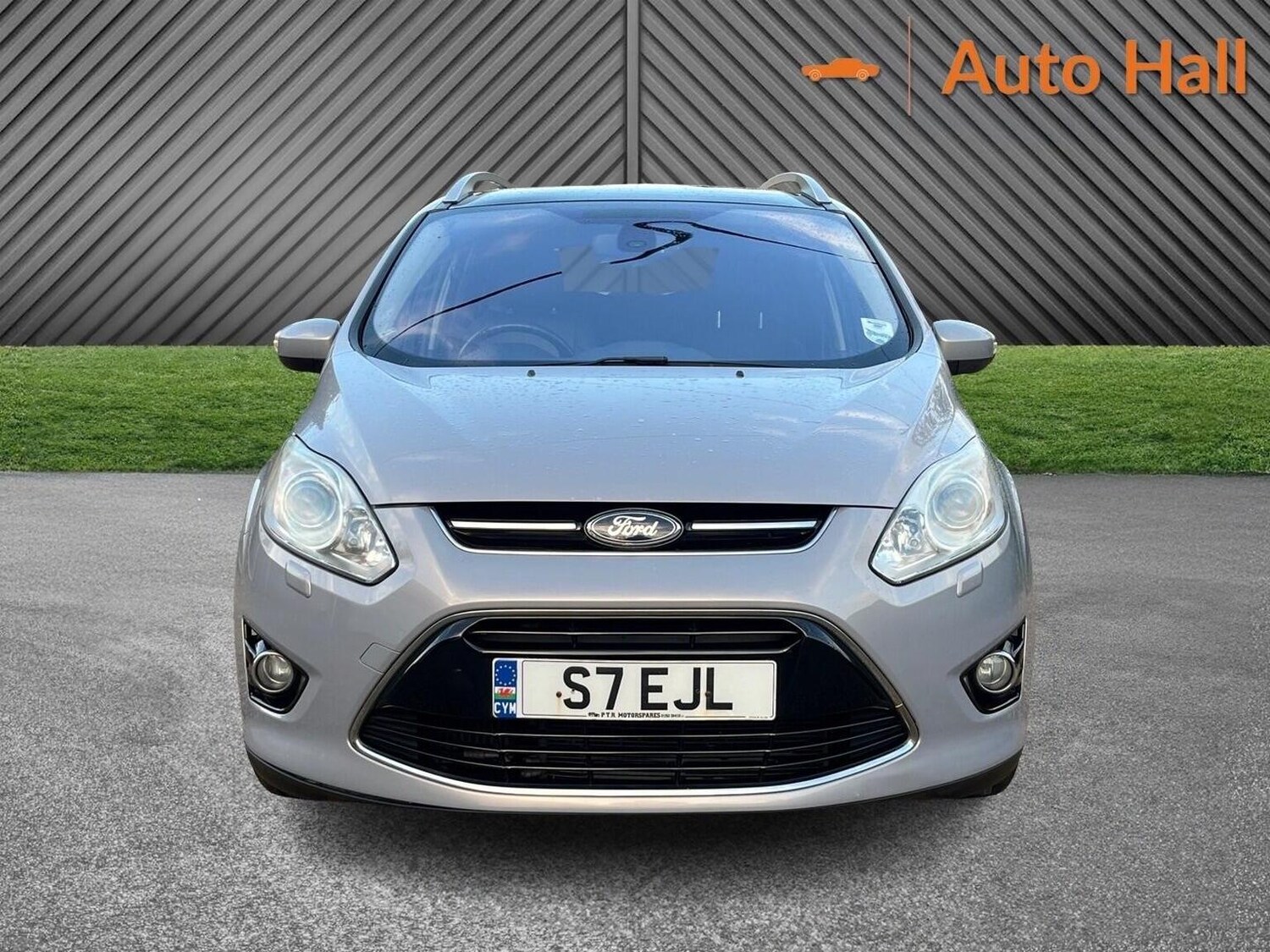 Used Ford Grand C-Max 2011 for sale - 76605639: Photo 2