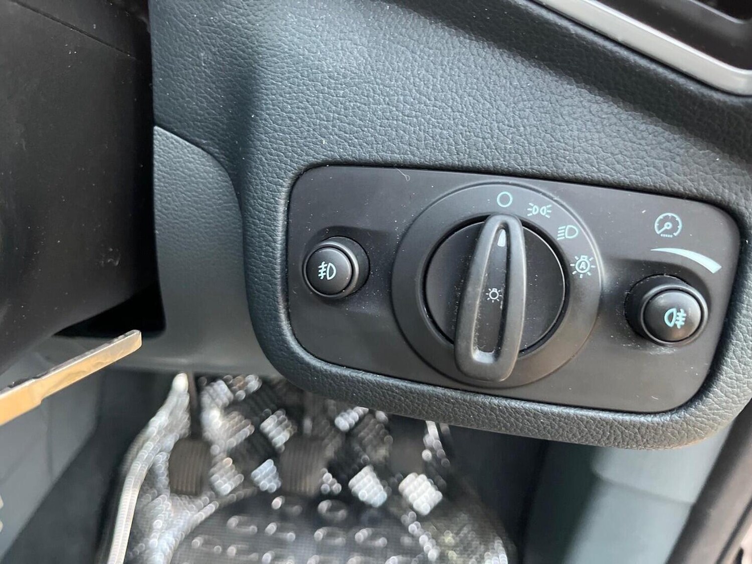 Used Ford Grand C-Max 2011 for sale - 76605639: Photo 20