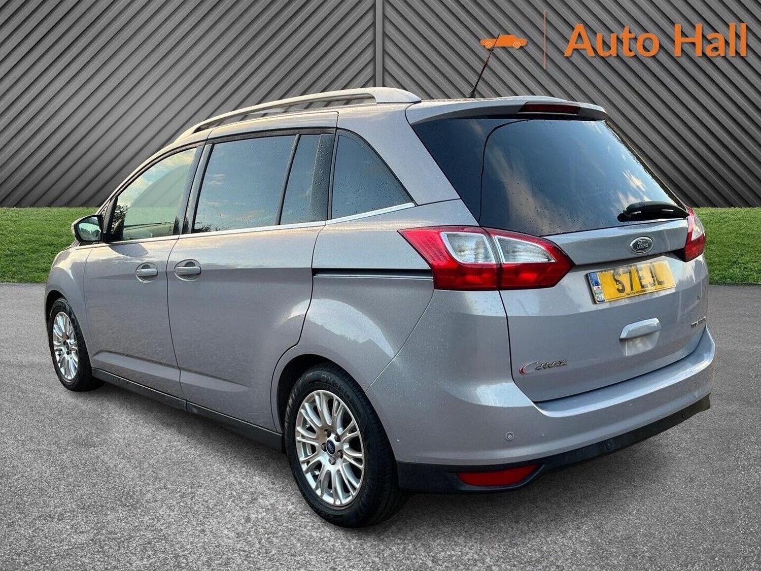 Used Ford Grand C-Max 2011 for sale - 76605639: Photo 4