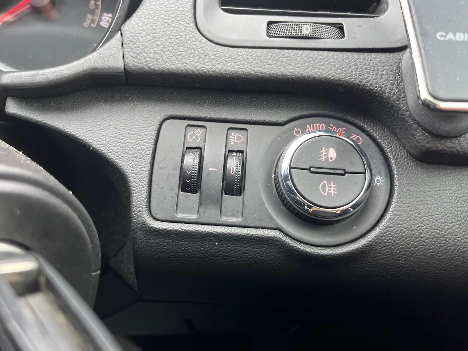 Used Vauxhall Insignia 2011 for sale - 77370598: Photo 26