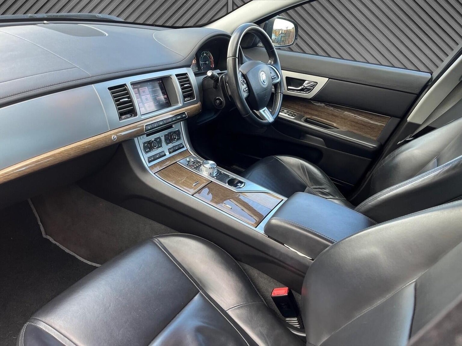 Used Jaguar XF 2012 for sale - 78070437: Photo 13