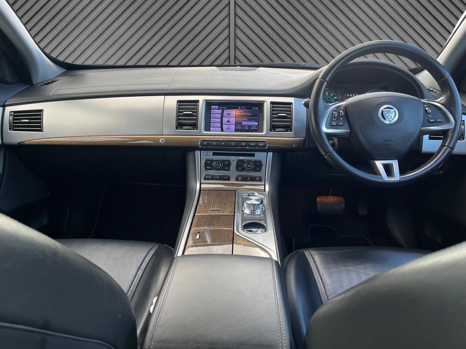 Used Jaguar XF 2012 for sale - 78070437: Photo 14