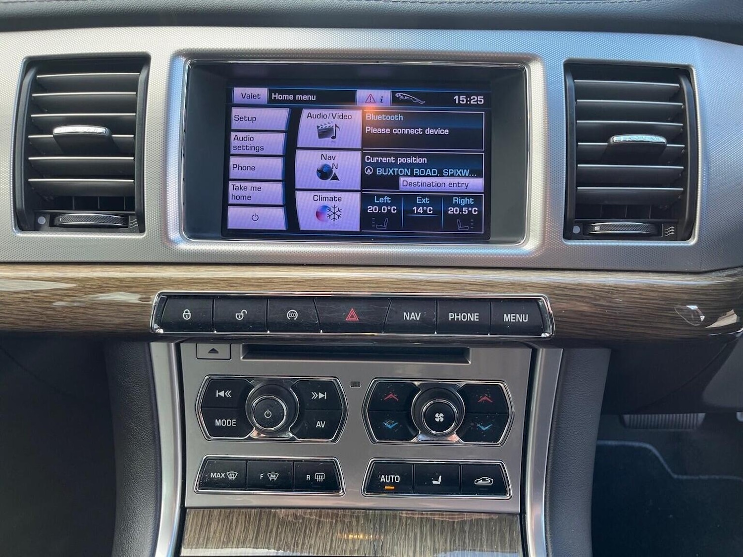 Used Jaguar XF 2012 for sale - 78070437: Photo 24