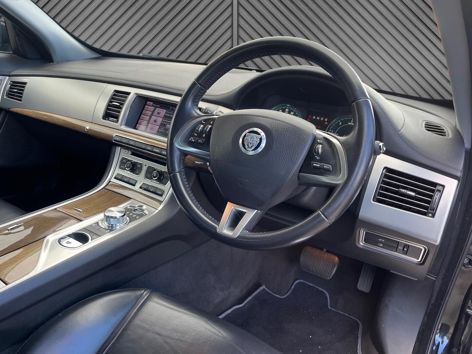 Used Jaguar XF 2012 for sale - 78070437: Photo 27