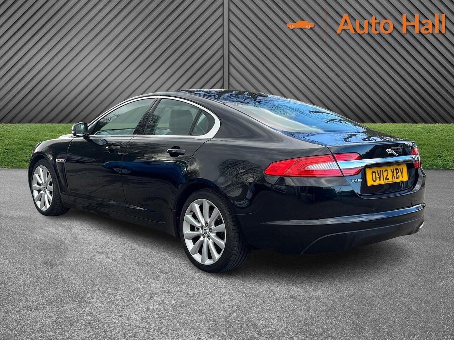 Used Jaguar XF 2012 for sale - 78070437: Photo 4