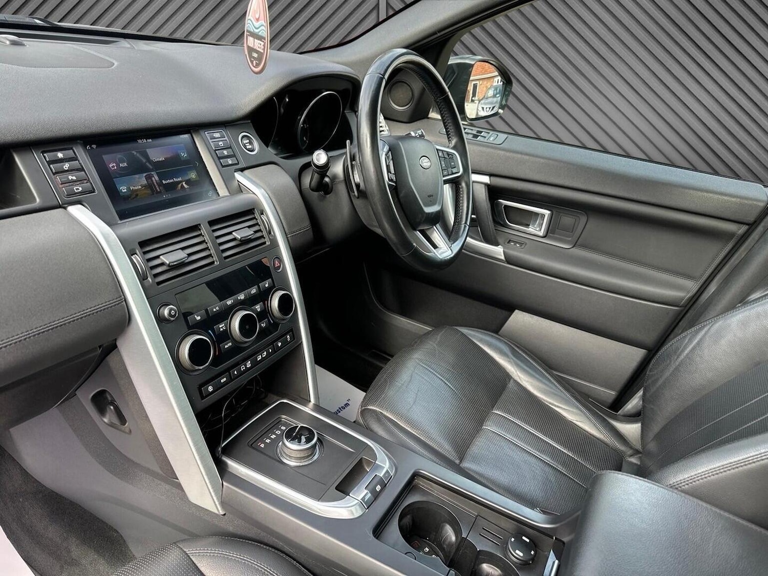 Used Land Rover Discovery Sport 2018 for sale - 78098185: Photo 12