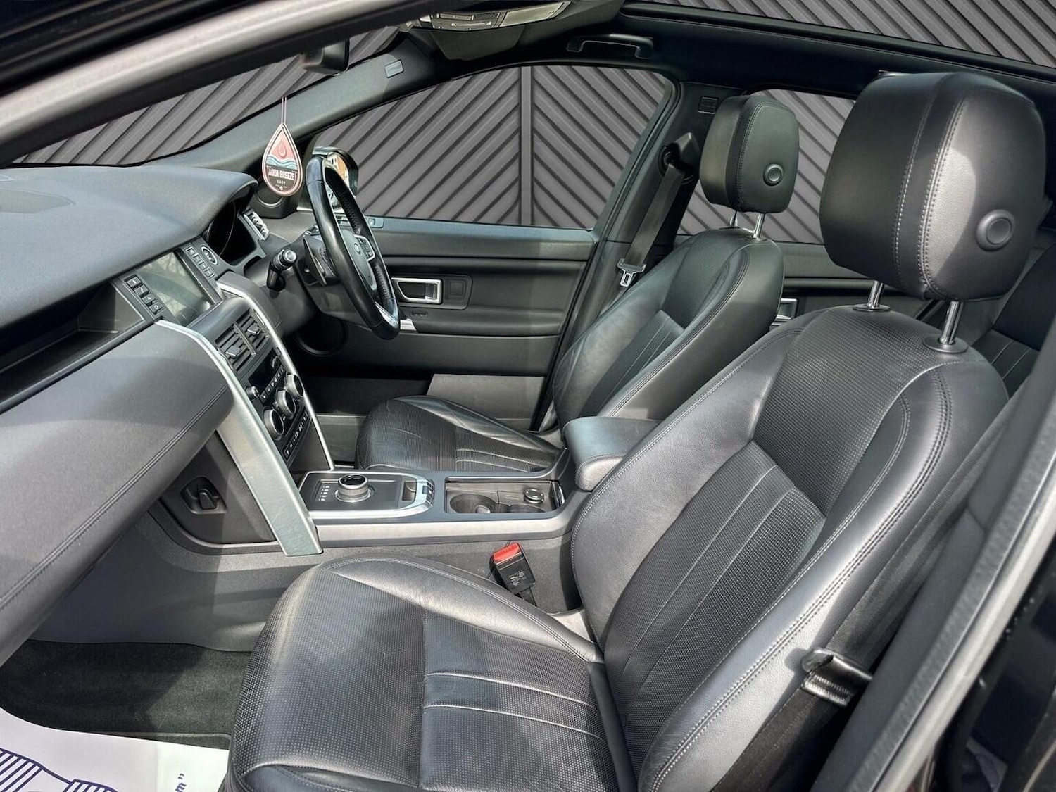 Used Land Rover Discovery Sport 2018 for sale - 78098185: Photo 30