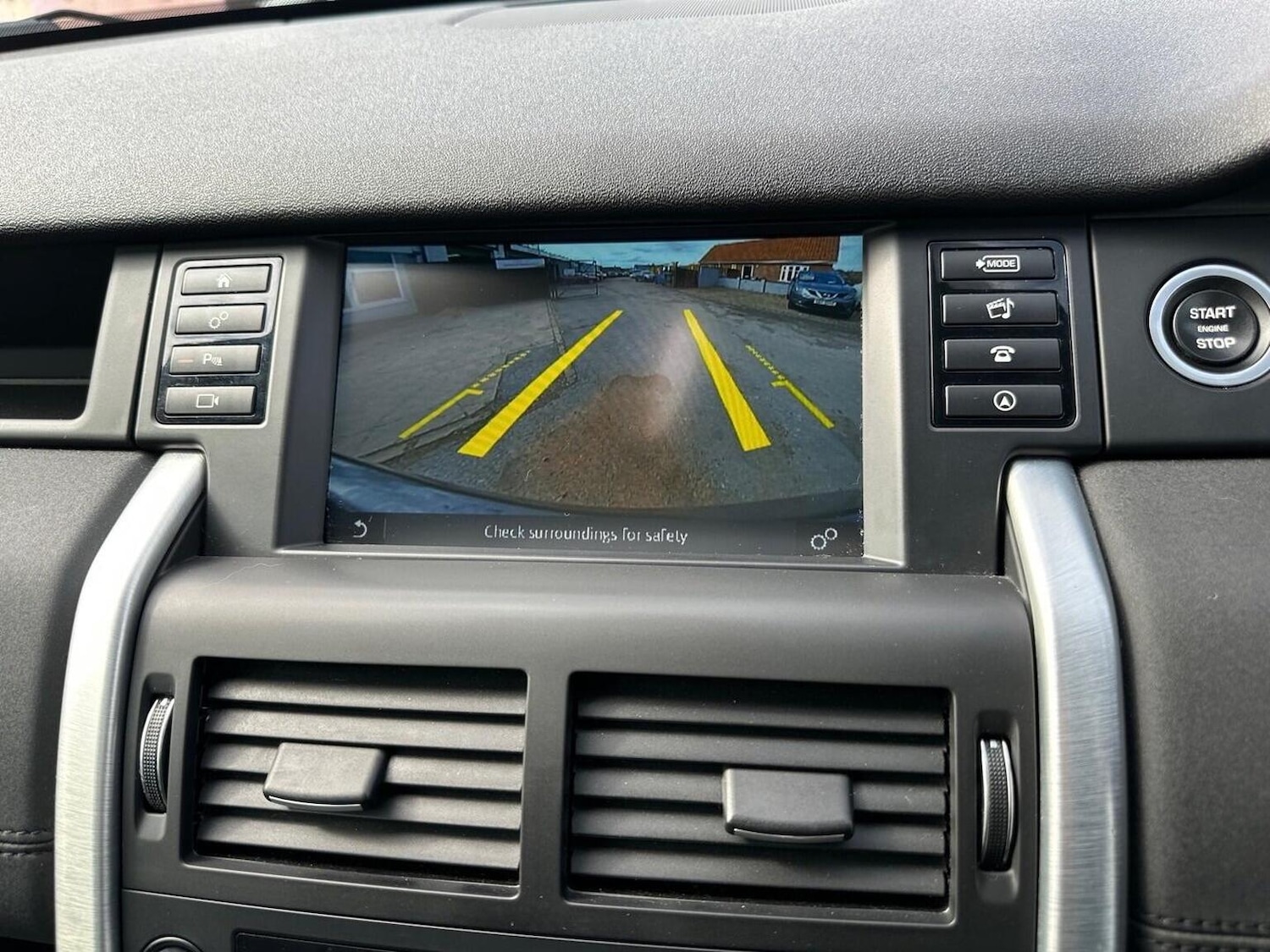 Used Land Rover Discovery Sport 2018 for sale - 78098185: Photo 33