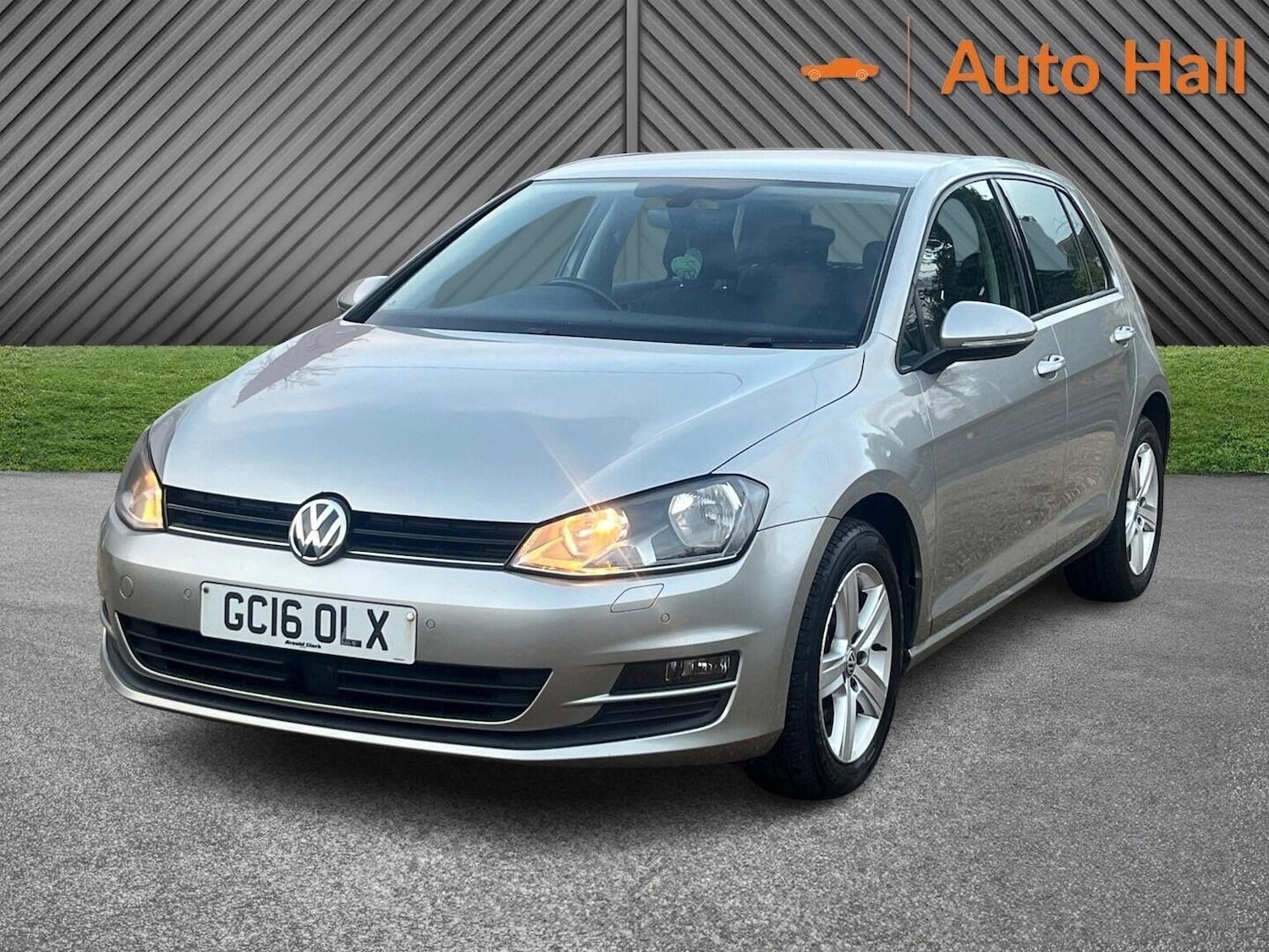 Used Volkswagen Golf 2016 for sale - 76951114: Photo 3