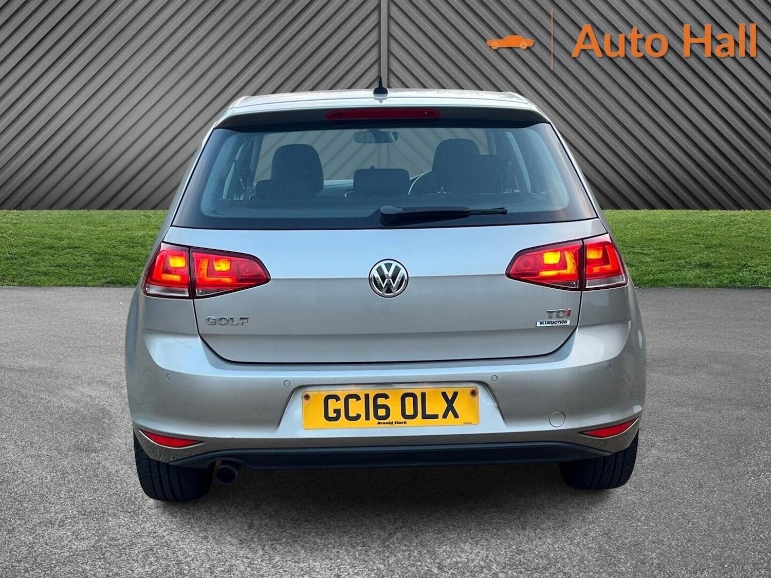 Used Volkswagen Golf 2016 for sale - 76951114: Photo 8