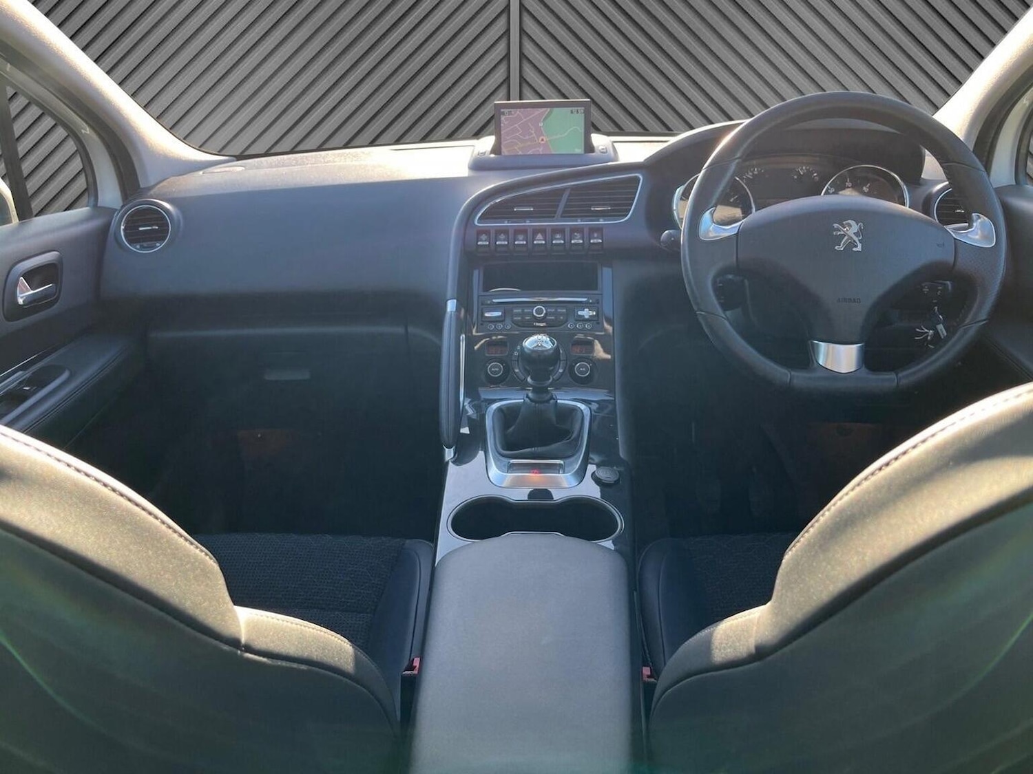 Used Peugeot 3008 2015 for sale - 77008147: Photo 14