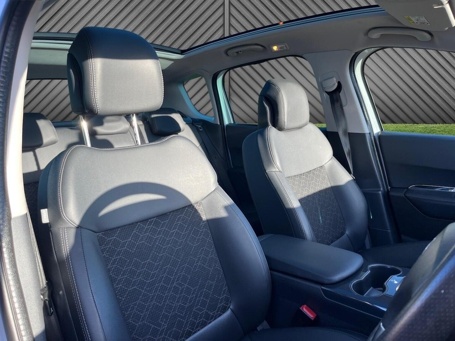 Used Peugeot 3008 2015 for sale - 77008147: Photo 16