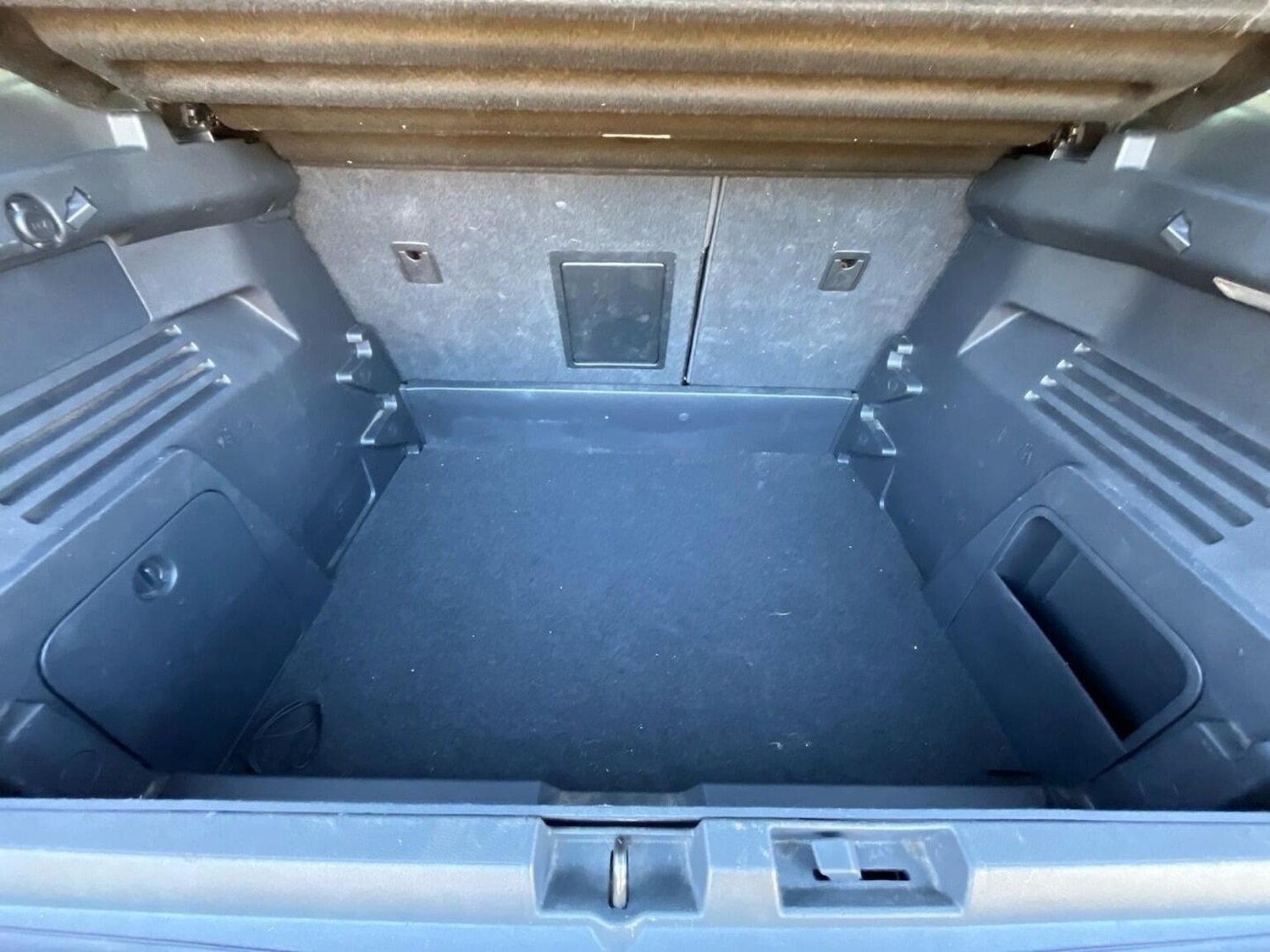 Used Peugeot 3008 2015 for sale - 77008147: Photo 28