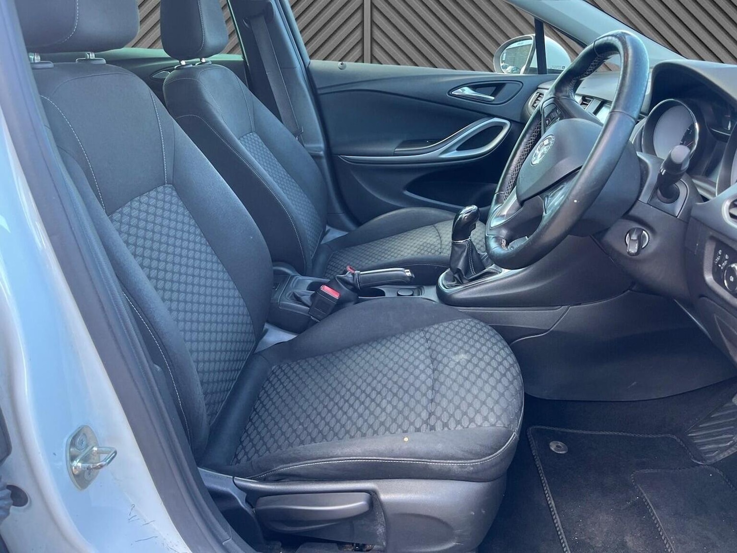 Used Vauxhall Astra 2017 for sale - 77891644: Photo 15