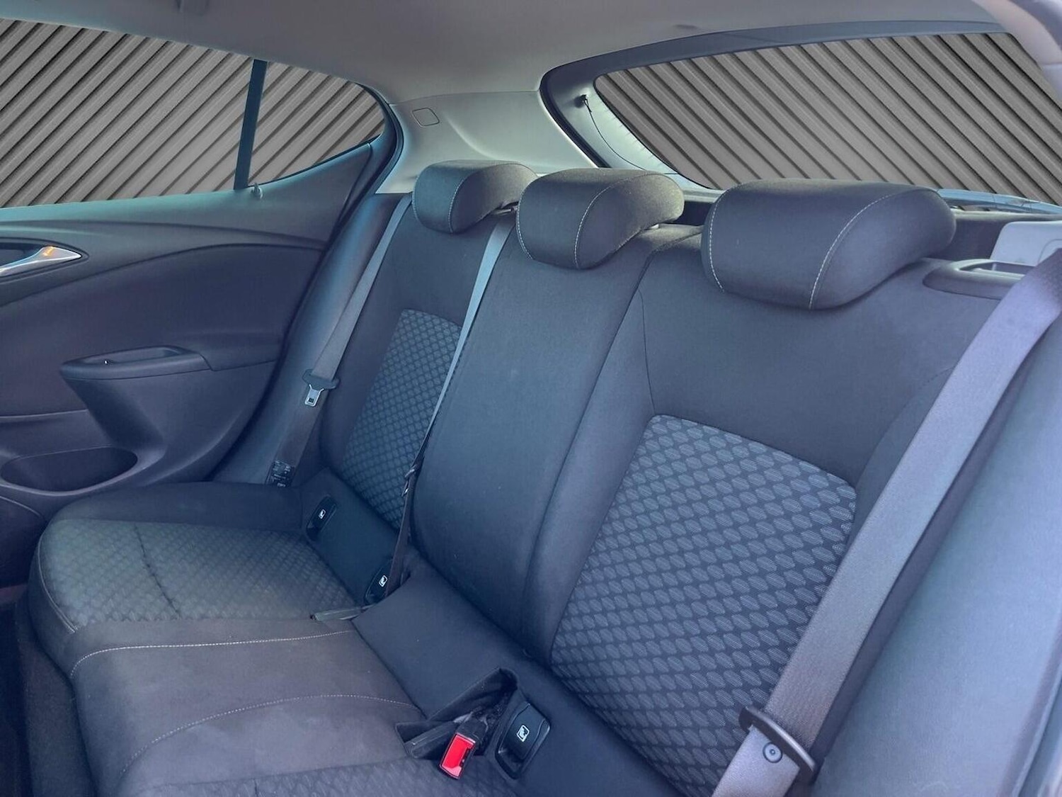 Used Vauxhall Astra 2017 for sale - 77891644: Photo 16