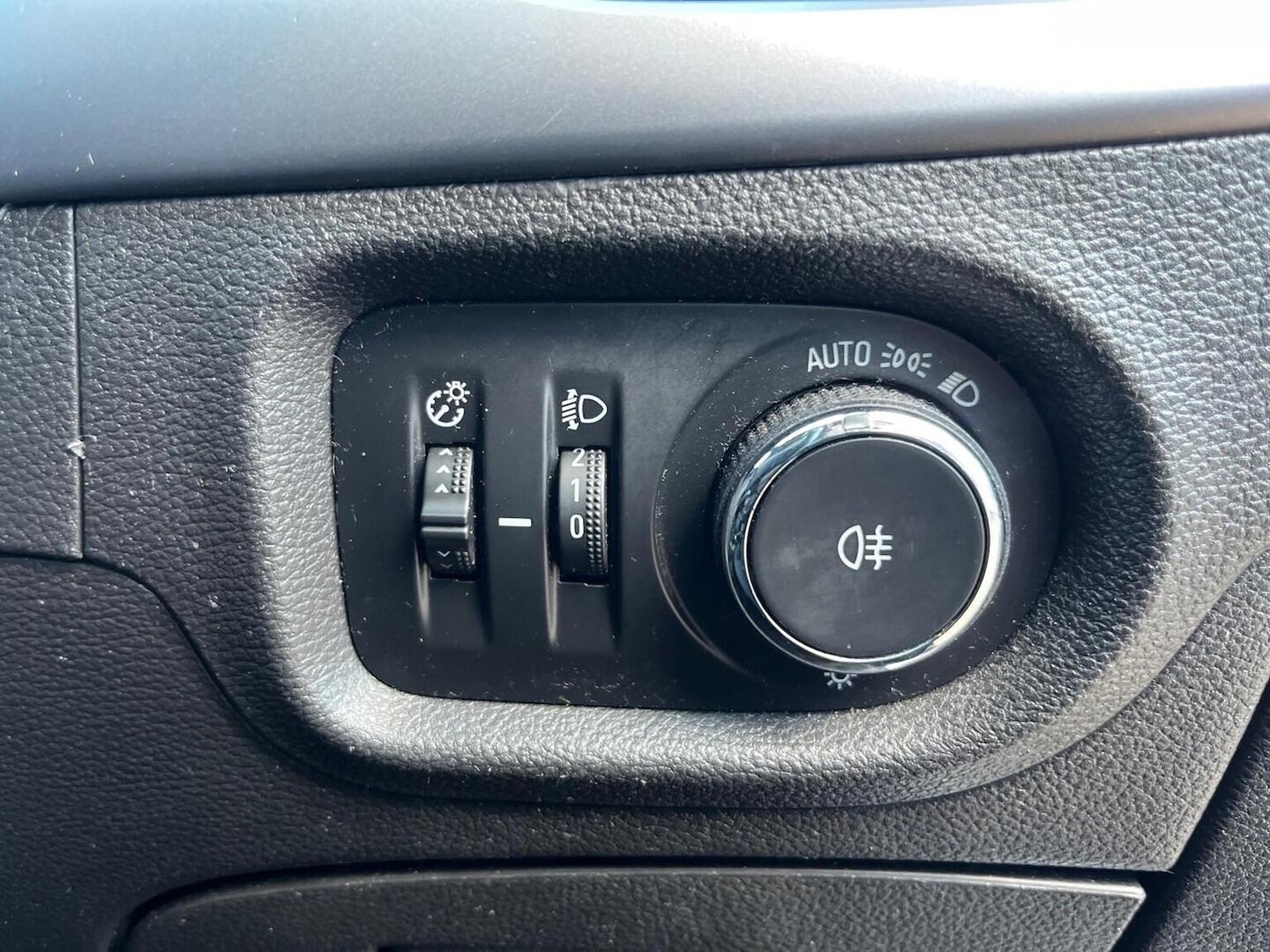 Used Vauxhall Astra 2017 for sale - 77891644: Photo 19