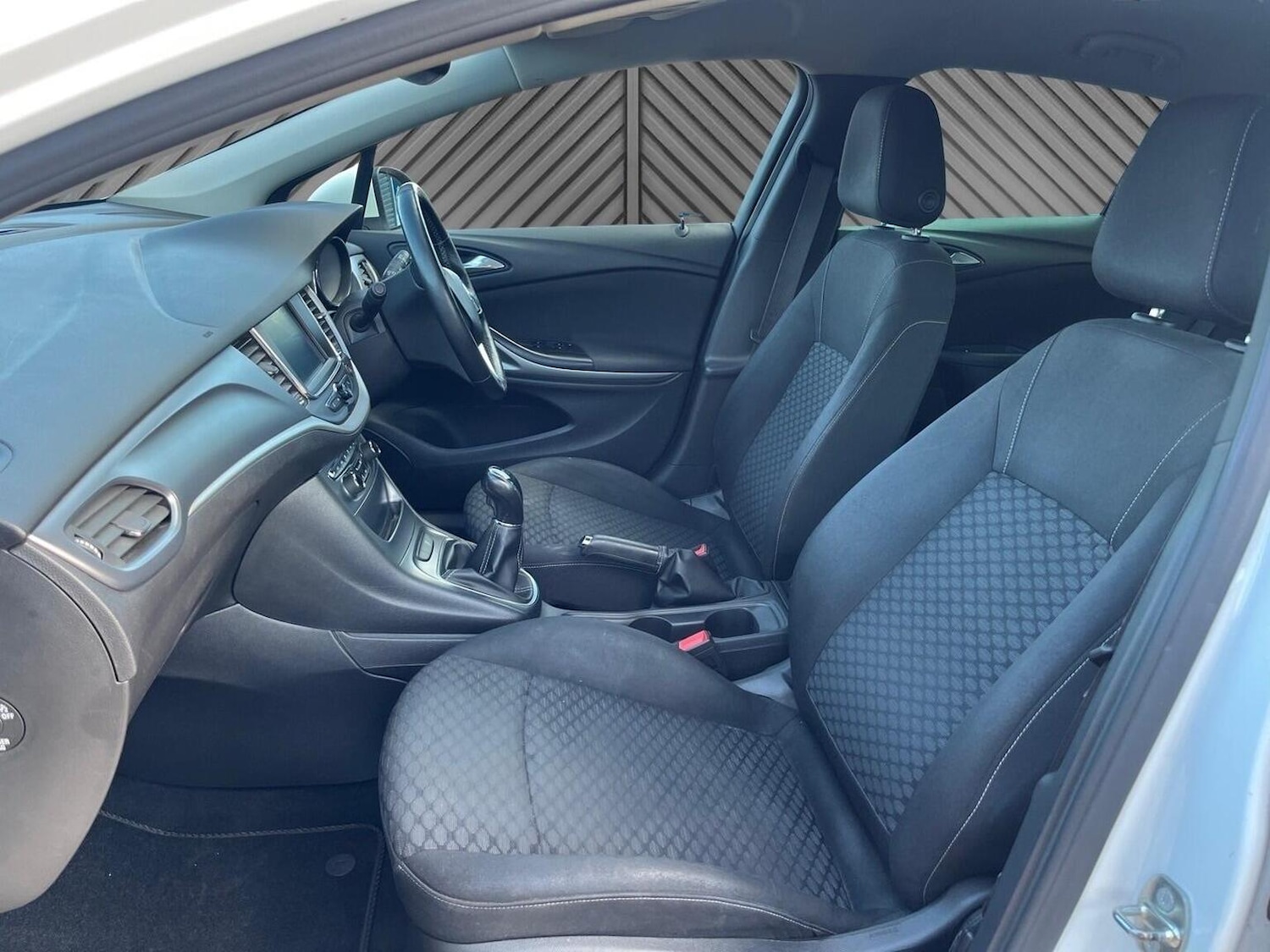 Used Vauxhall Astra 2017 for sale - 77891644: Photo 29