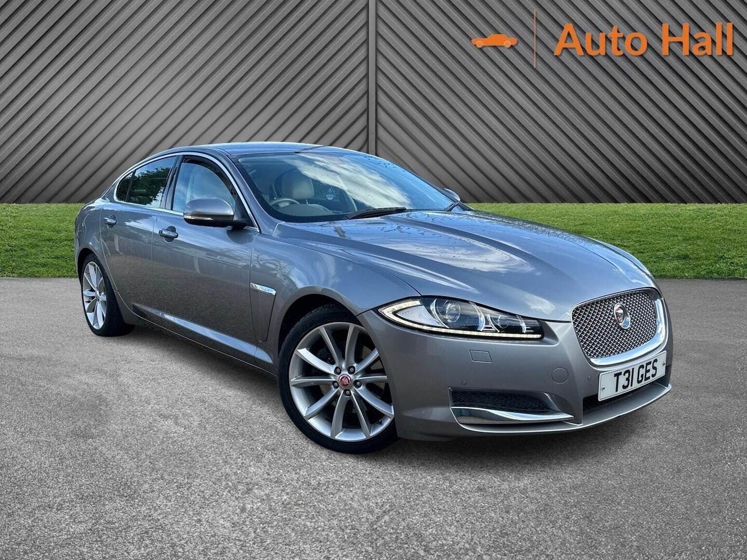 Used Jaguar XF 2014 for sale - 78018304: Photo 1