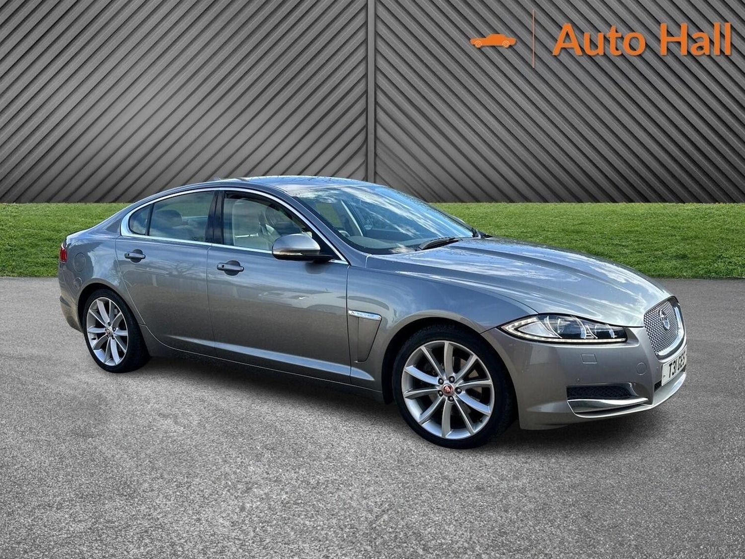 Used Jaguar XF 2014 for sale - 78018304: Photo 10