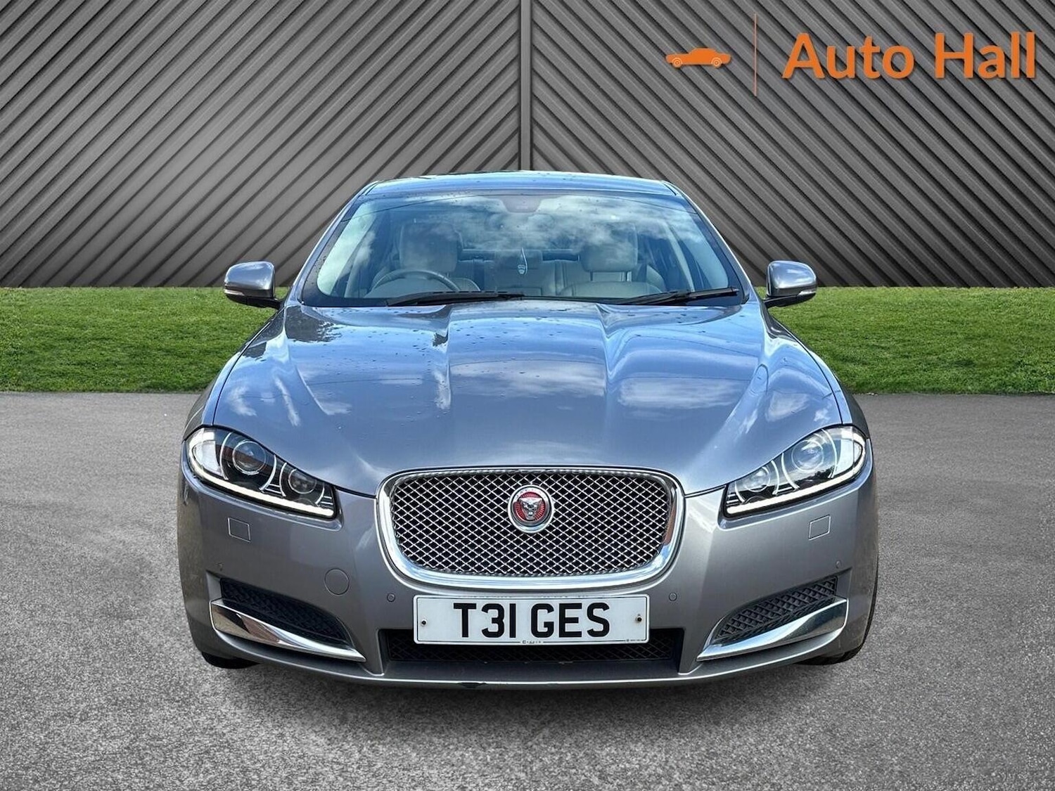 Used Jaguar XF 2014 for sale - 78018304: Photo 2