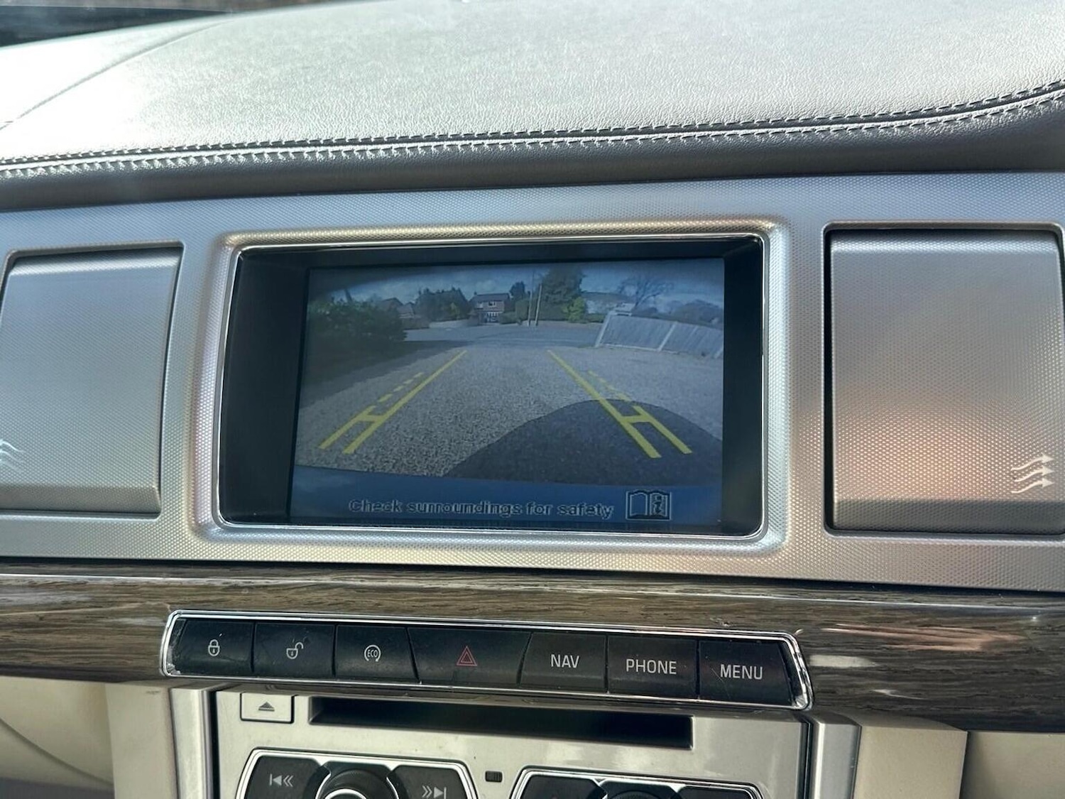 Used Jaguar XF 2014 for sale - 78018304: Photo 27