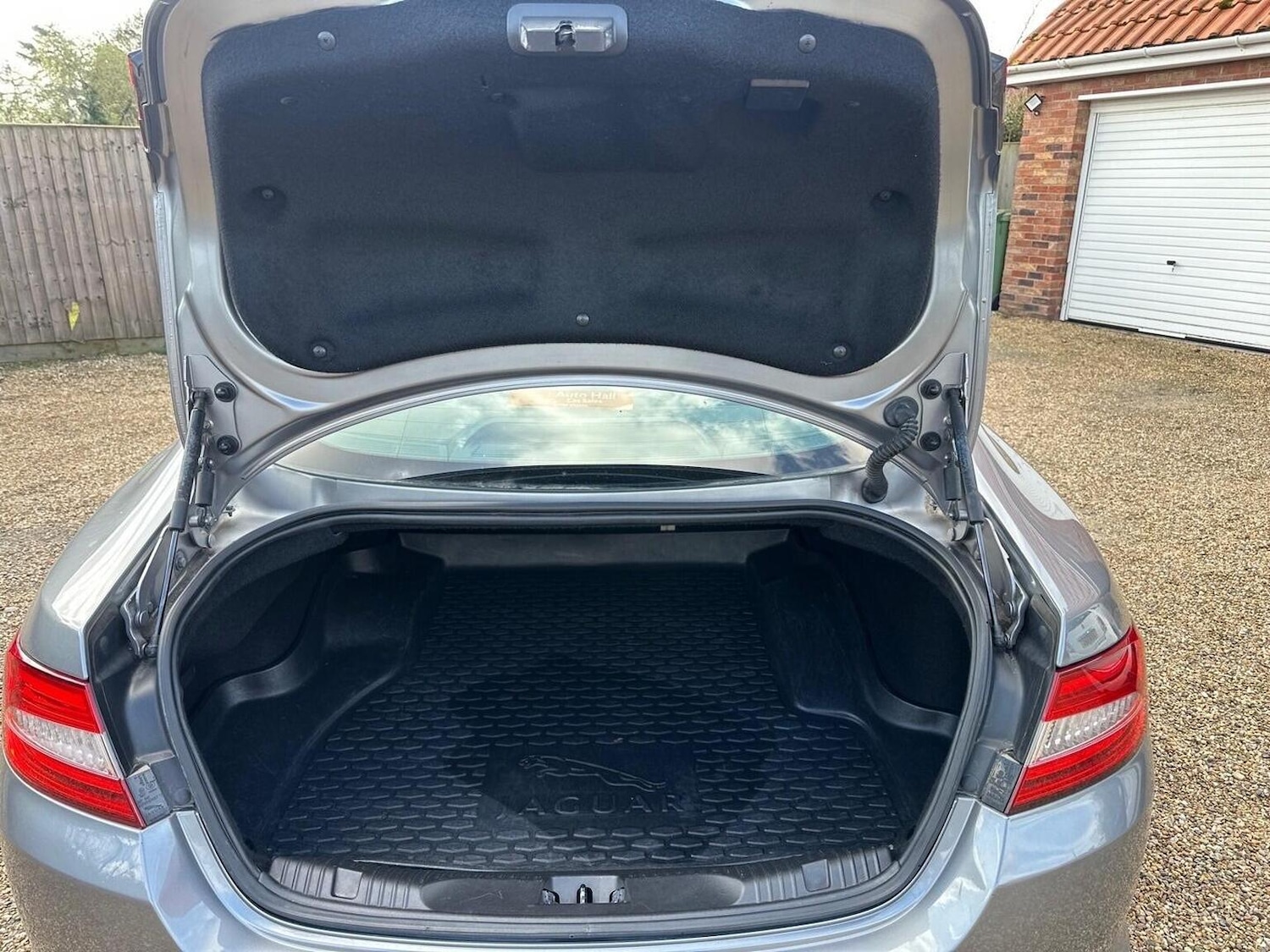 Used Jaguar XF 2014 for sale - 78018304: Photo 31