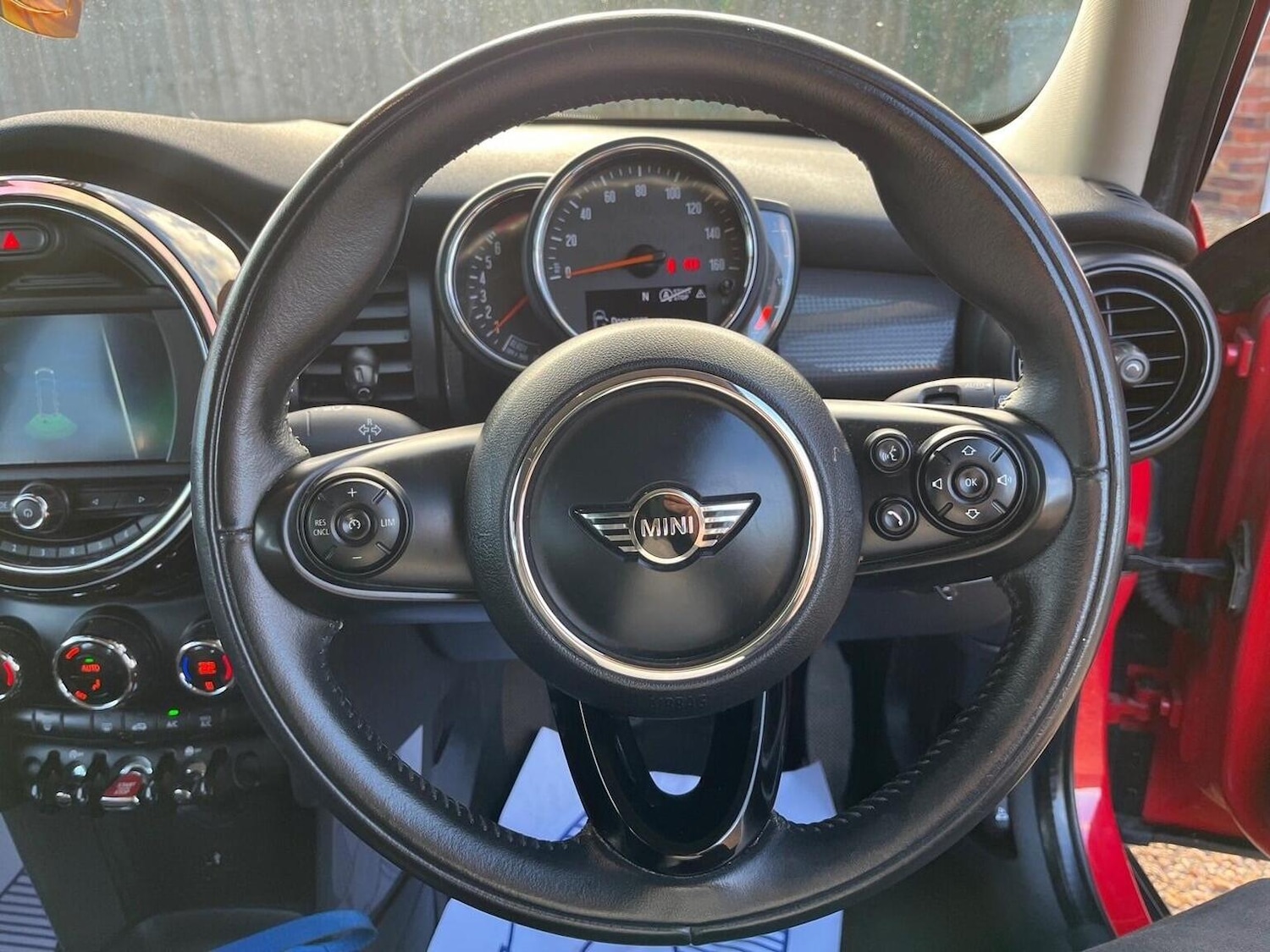 Used MINI Hatch 2018 for sale - 76896938: Photo 29