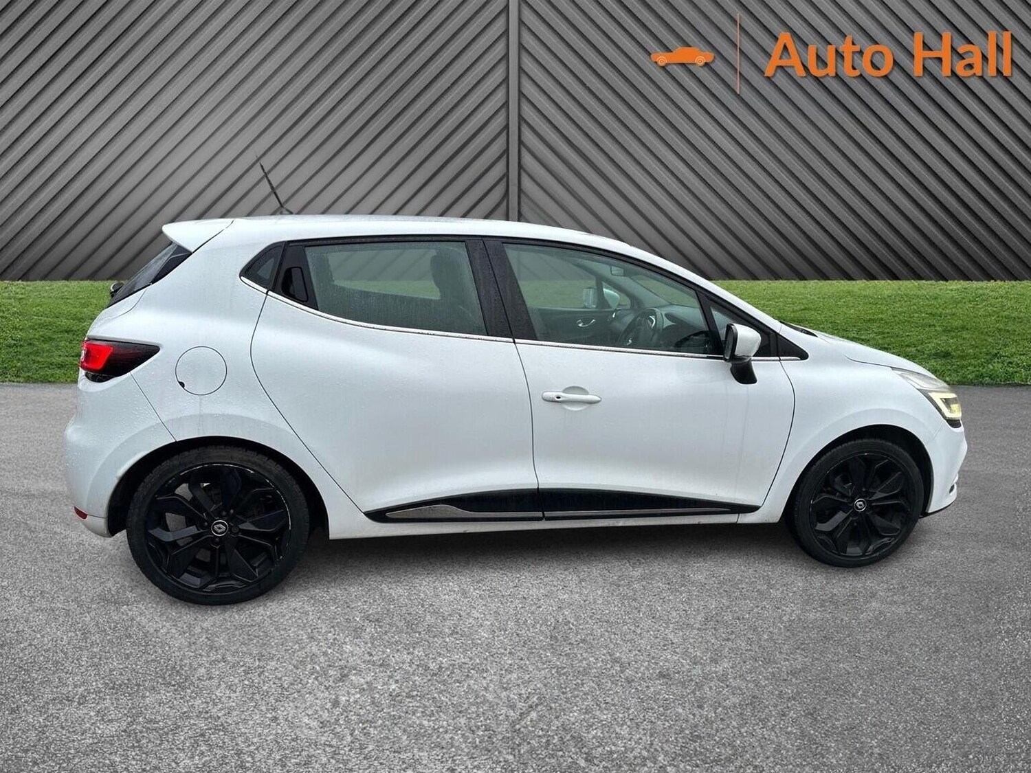 Used Renault Clio 2016 for sale - 77508602: Photo 11