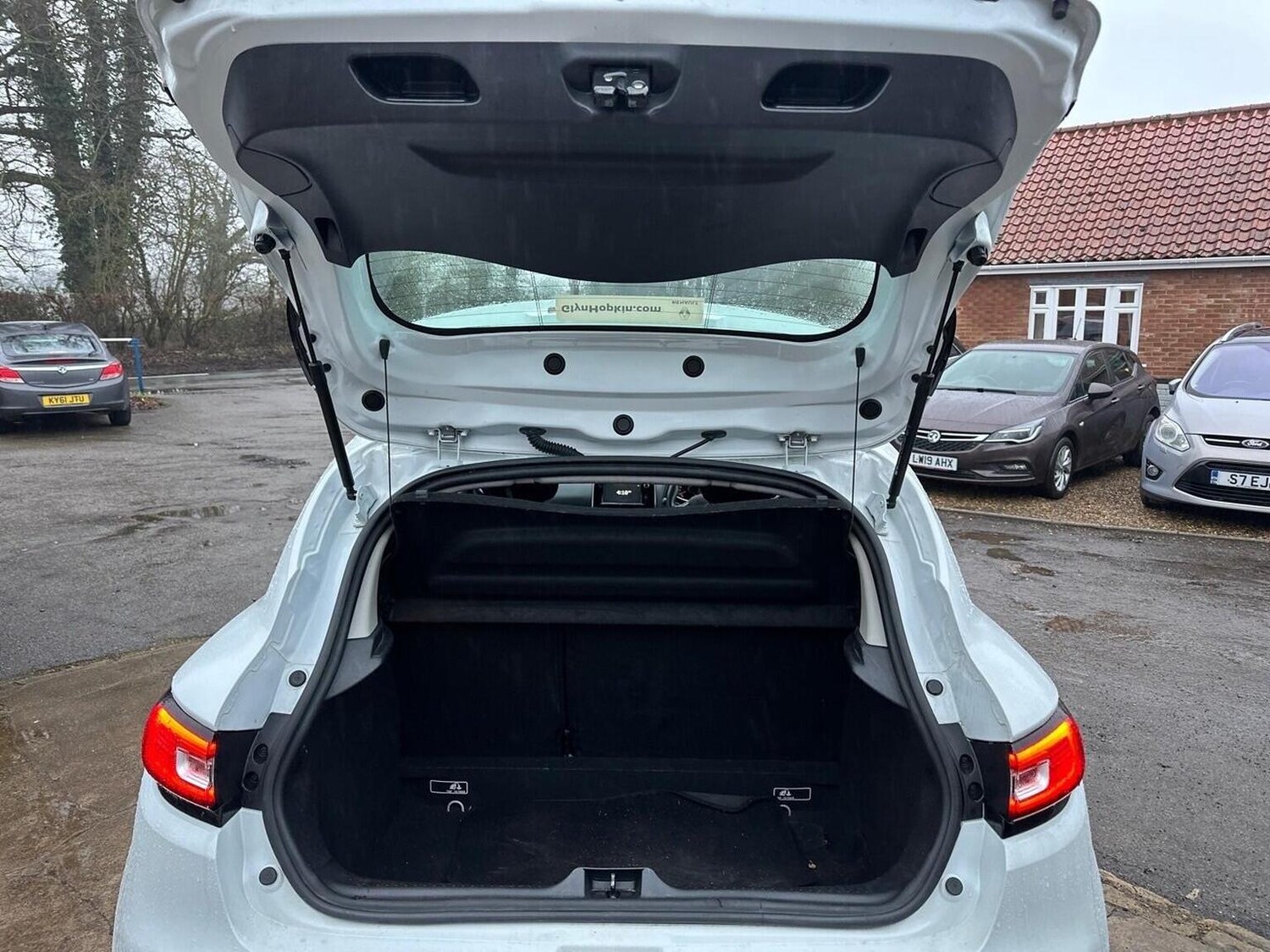 Used Renault Clio 2016 for sale - 77508602: Photo 26