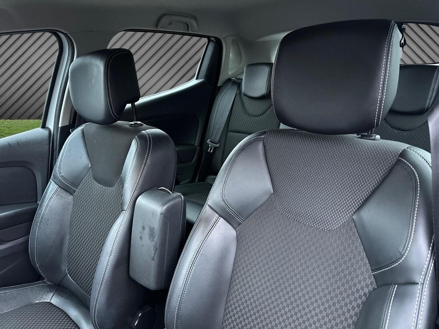 Used Renault Clio 2016 for sale - 77508602: Photo 29