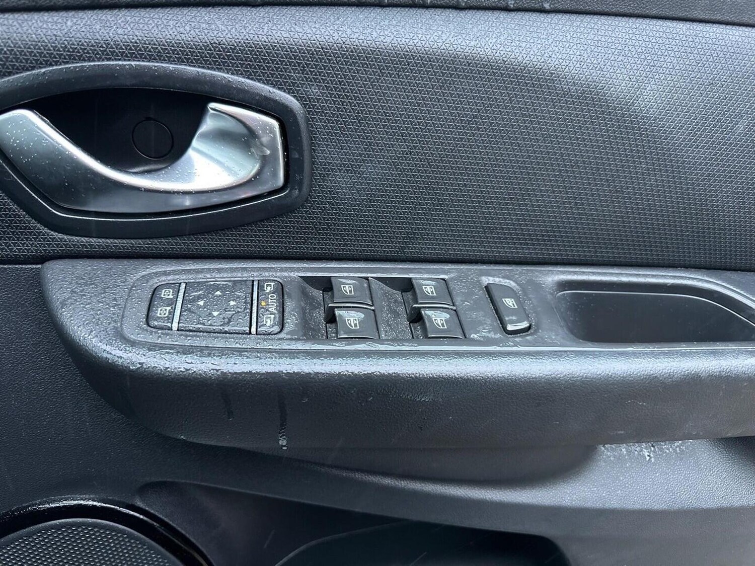 Used Renault Clio 2016 for sale - 77508602: Photo 31