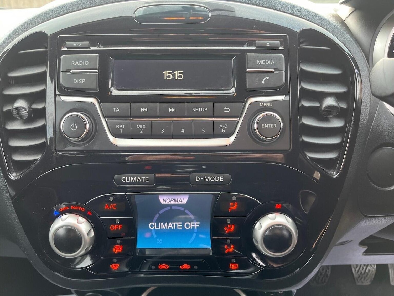 Used Nissan Juke 2015 for sale - 77251157: Photo 24