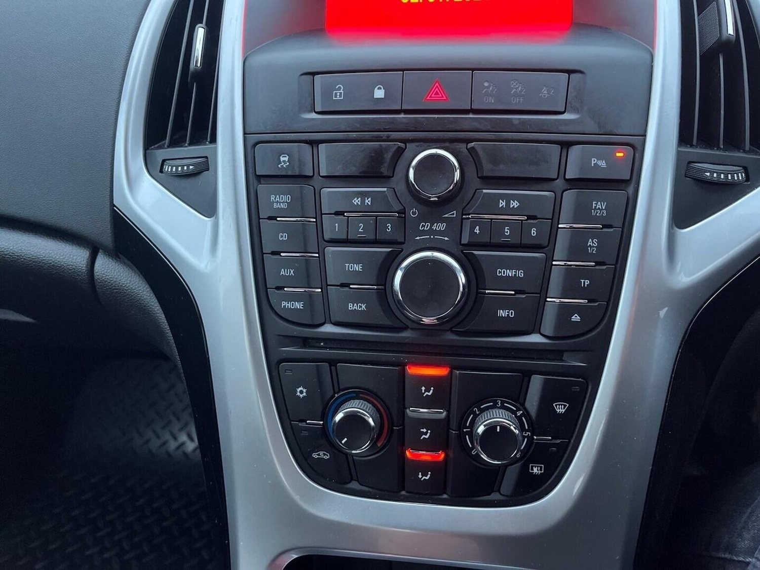 Used Vauxhall Astra 2014 for sale - 77089796: Photo 24