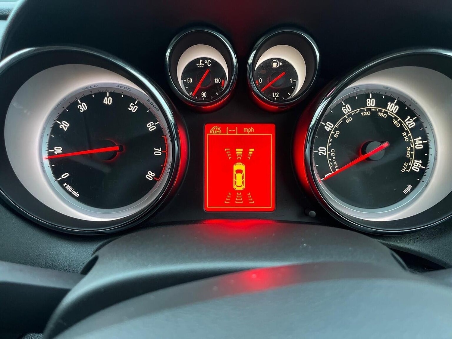 Used Vauxhall Astra 2014 for sale - 77089796: Photo 25