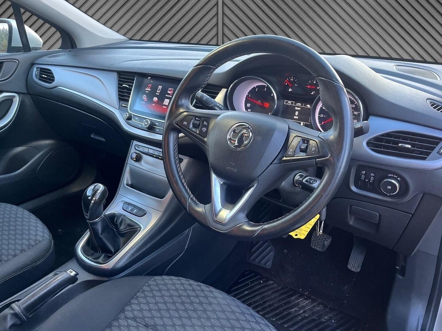 Used Vauxhall Astra 2017 for sale - 76956940: Photo 11