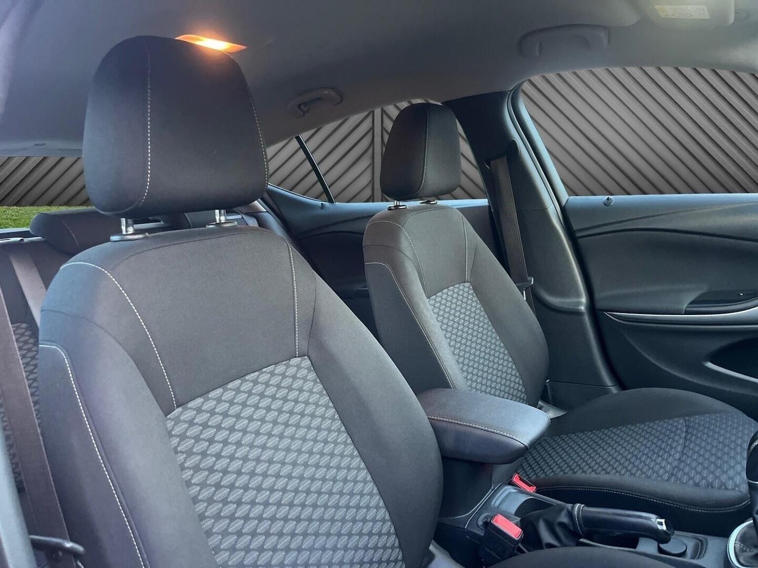 Used Vauxhall Astra 2017 for sale - 76956940: Photo 16