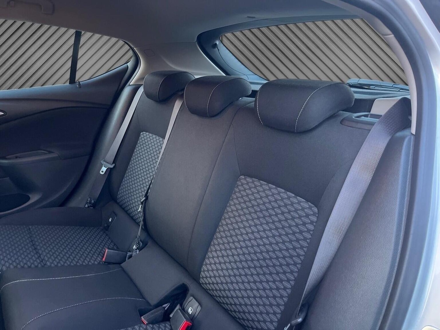 Used Vauxhall Astra 2017 for sale - 76956940: Photo 17