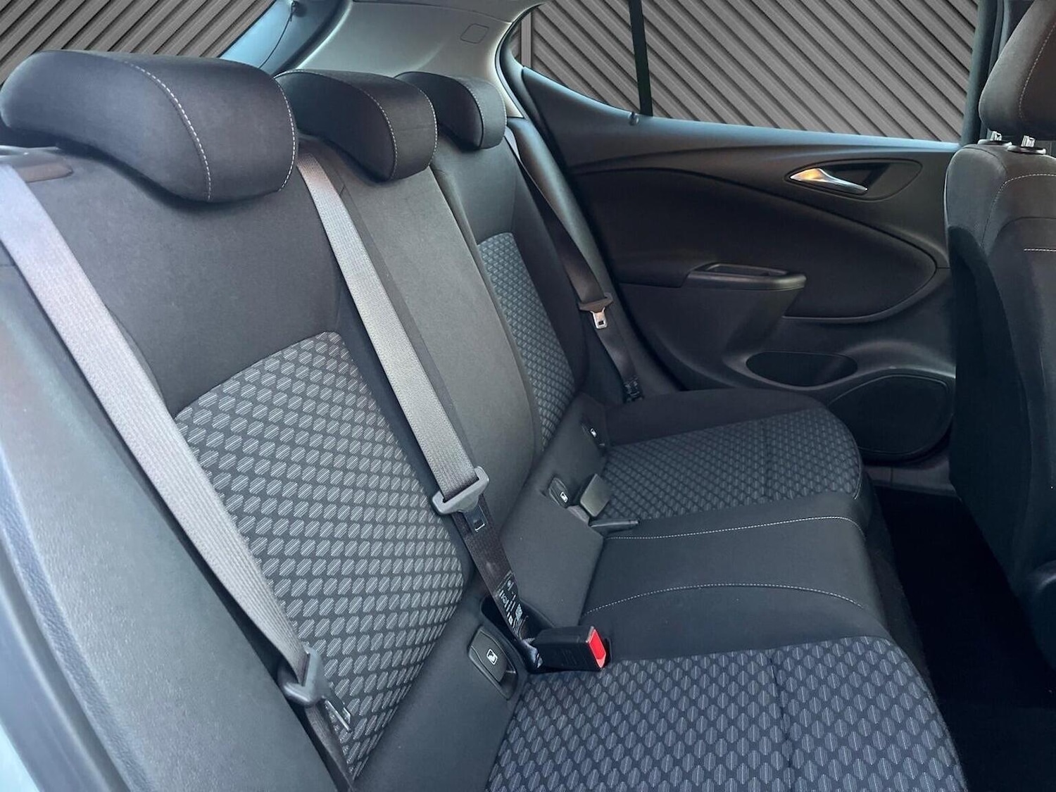 Used Vauxhall Astra 2017 for sale - 76956940: Photo 21