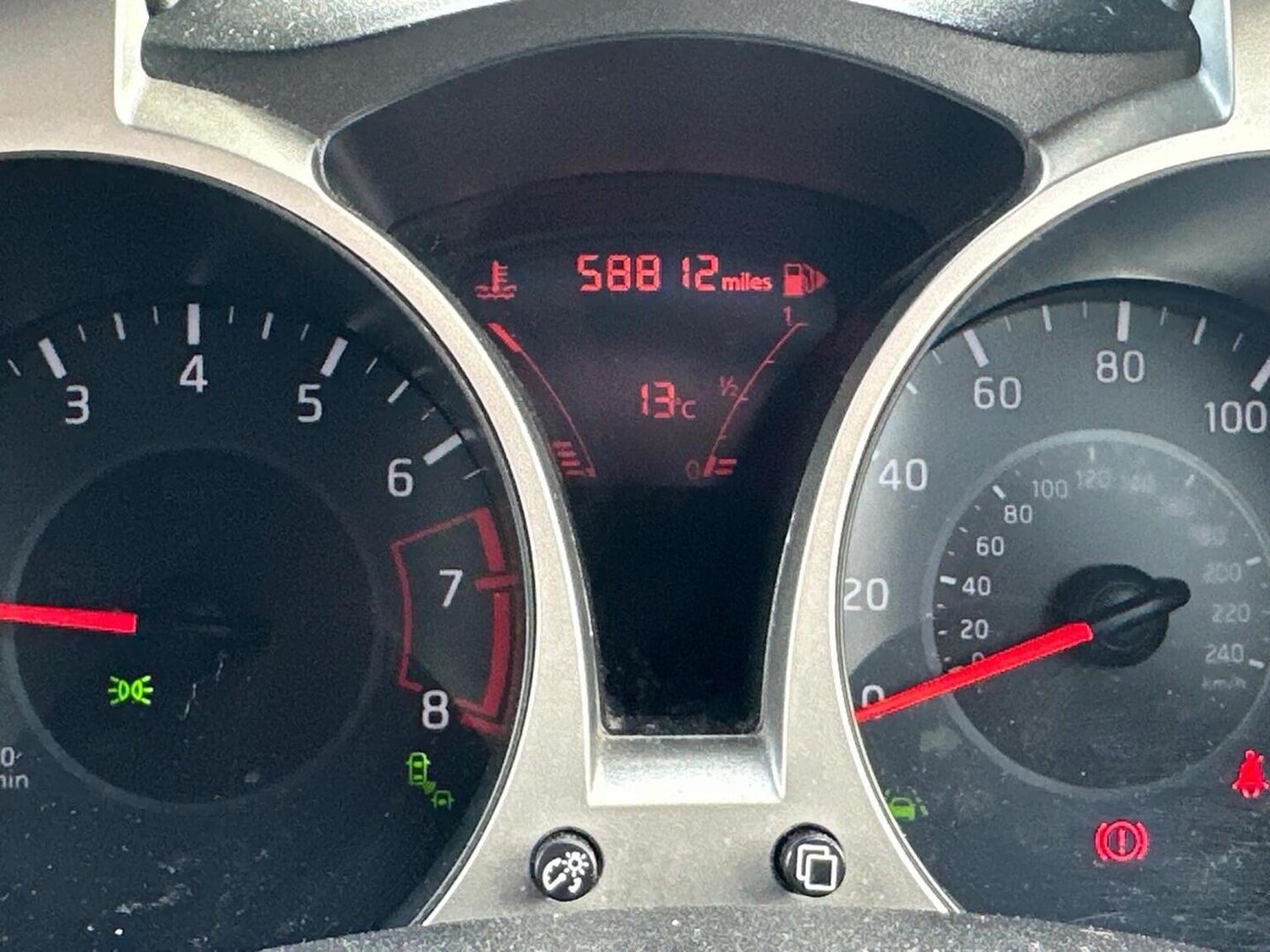 Used Nissan Juke 2015 for sale - 78112049: Photo 23