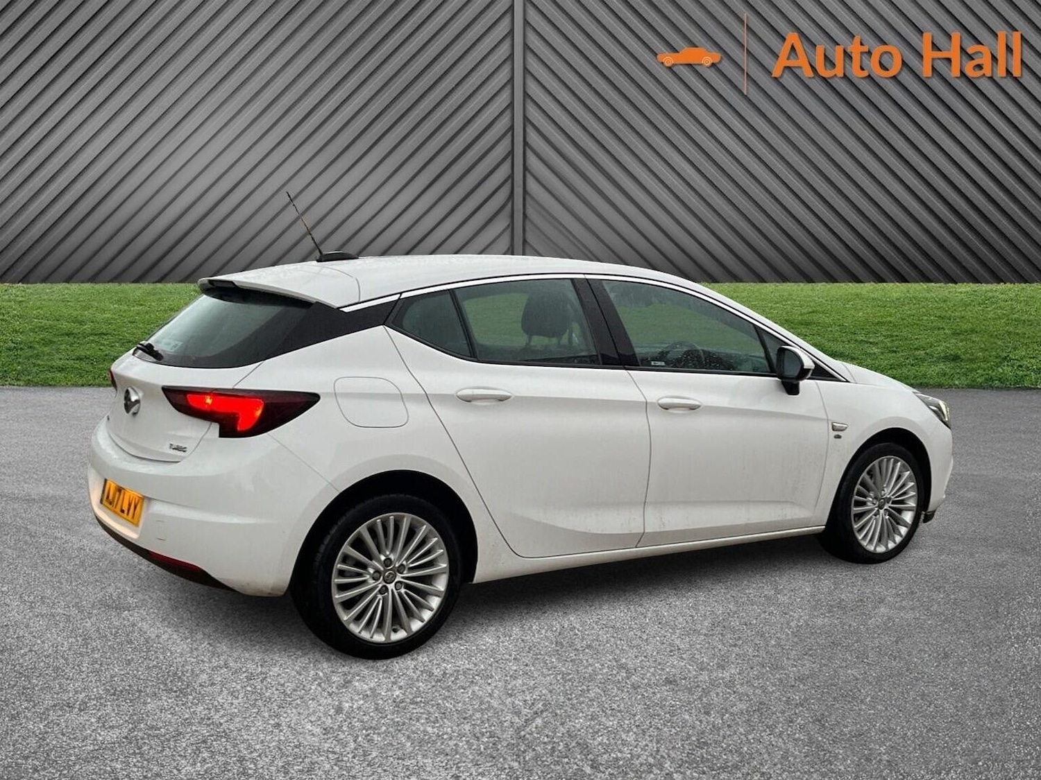 Used Vauxhall Astra 2017 for sale - 76963348: Photo 10